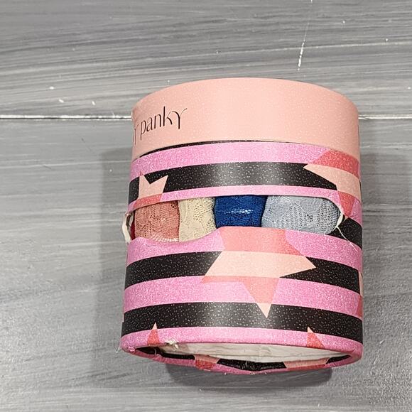 Hanky Panky Thongs Signature Low-Rise Stretch Lace Thongs 5 Pair OS Style 4911 - Picture 7 of 9